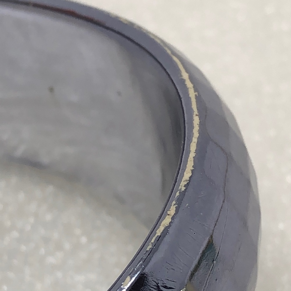 Vintage Lucite Bangles Set Of Two Faceted Wavy - Picture 9 of 13